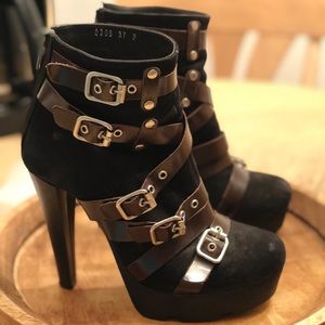 High heeled booties